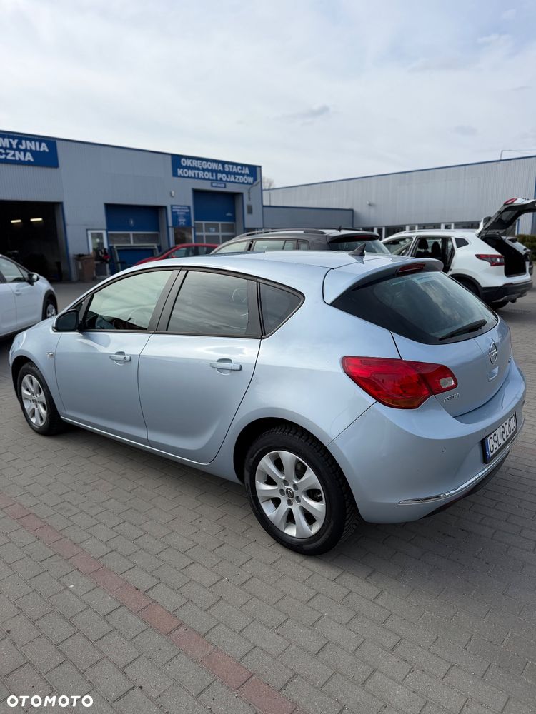 Opel Astra - 3