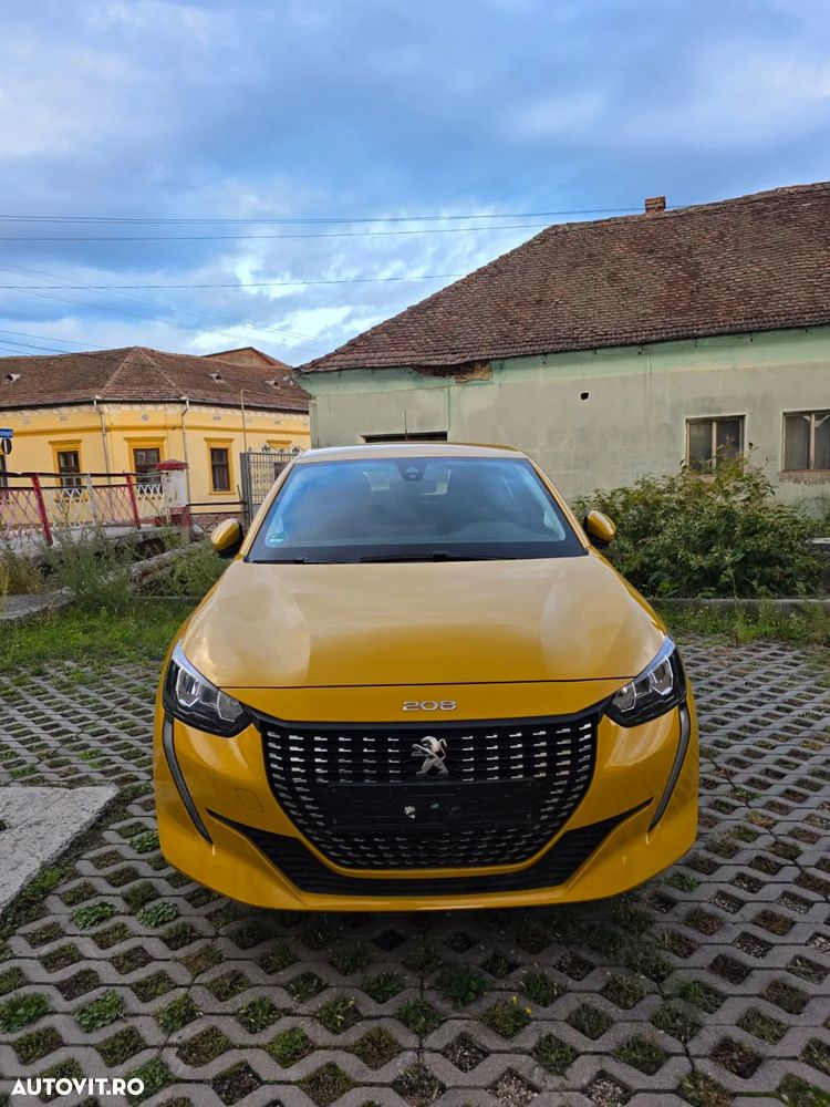 Peugeot 208 - 3