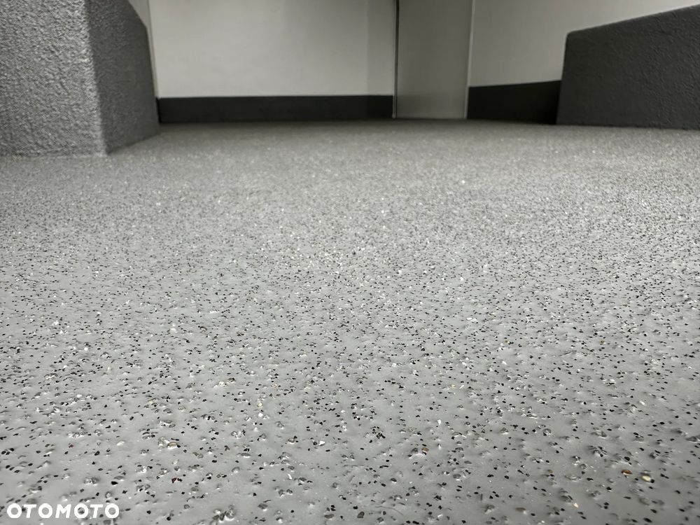 Mercedes-Benz Sprinter - 30