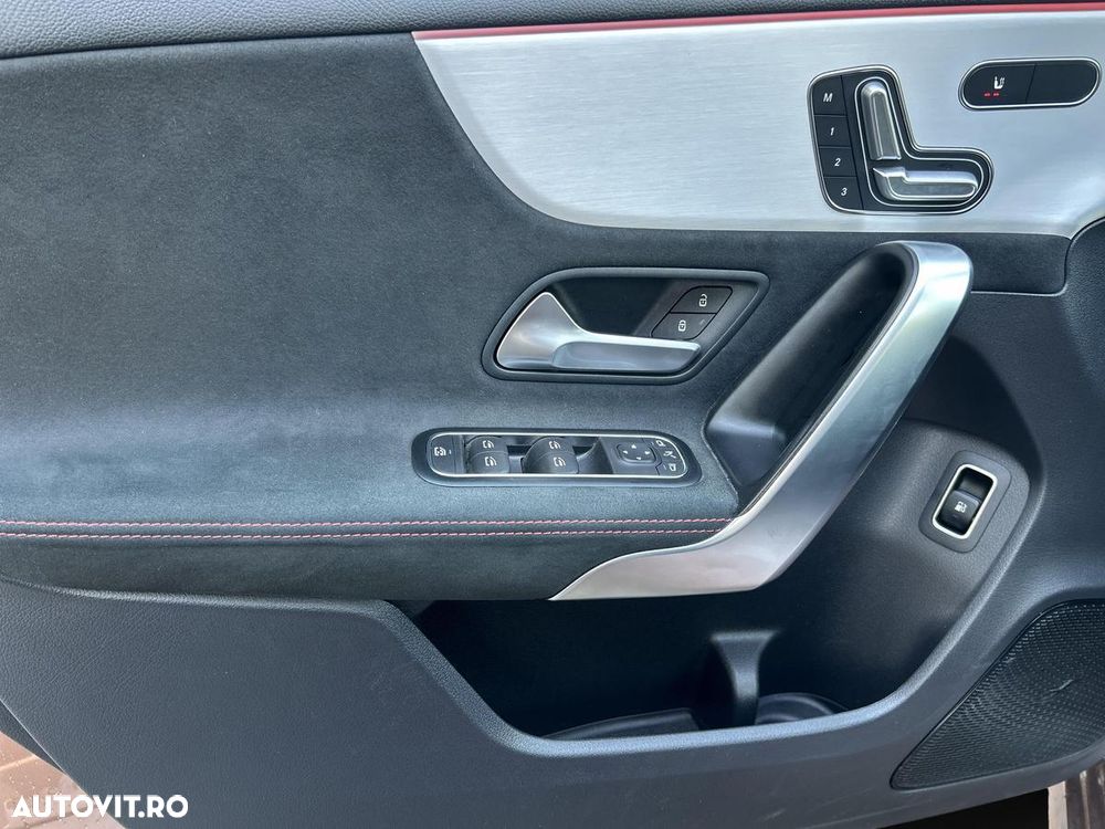 Mercedes-Benz A - 11