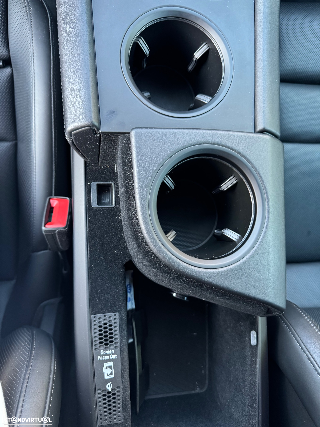 Porsche Taycan 4S - 10