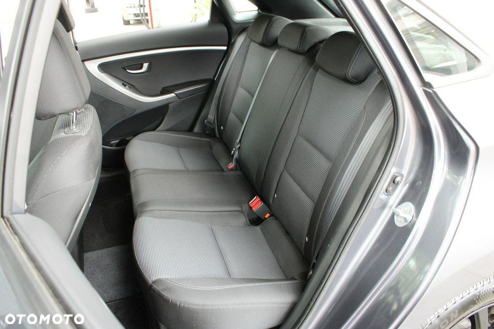 Hyundai i30 - 13