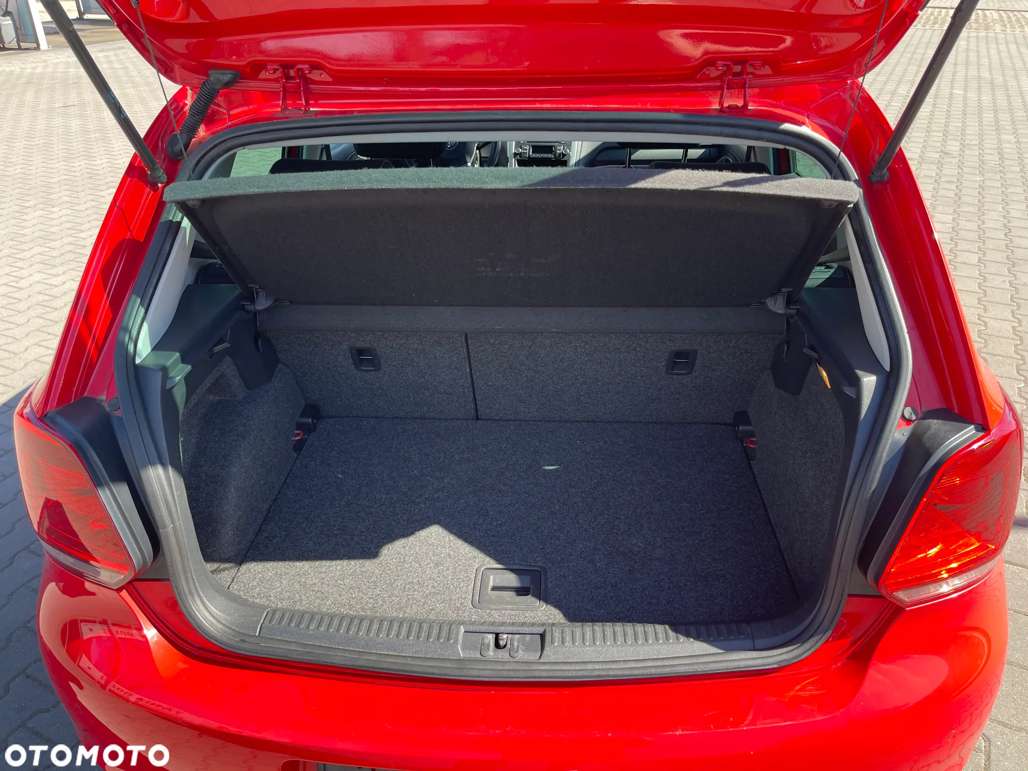 Volkswagen Polo 1.2 TSI MATCH - 5