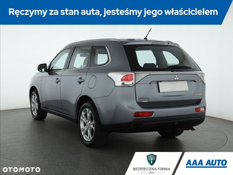 Mitsubishi Outlander - 5