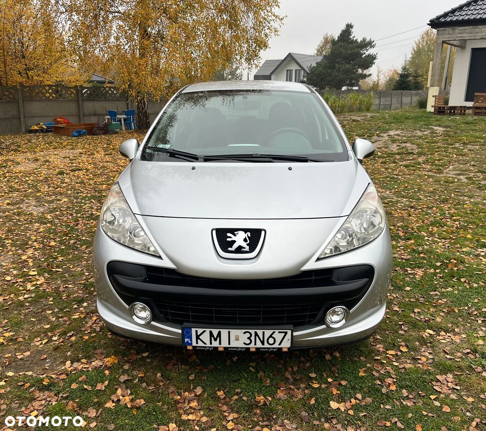 Peugeot 207 2009 photo 3