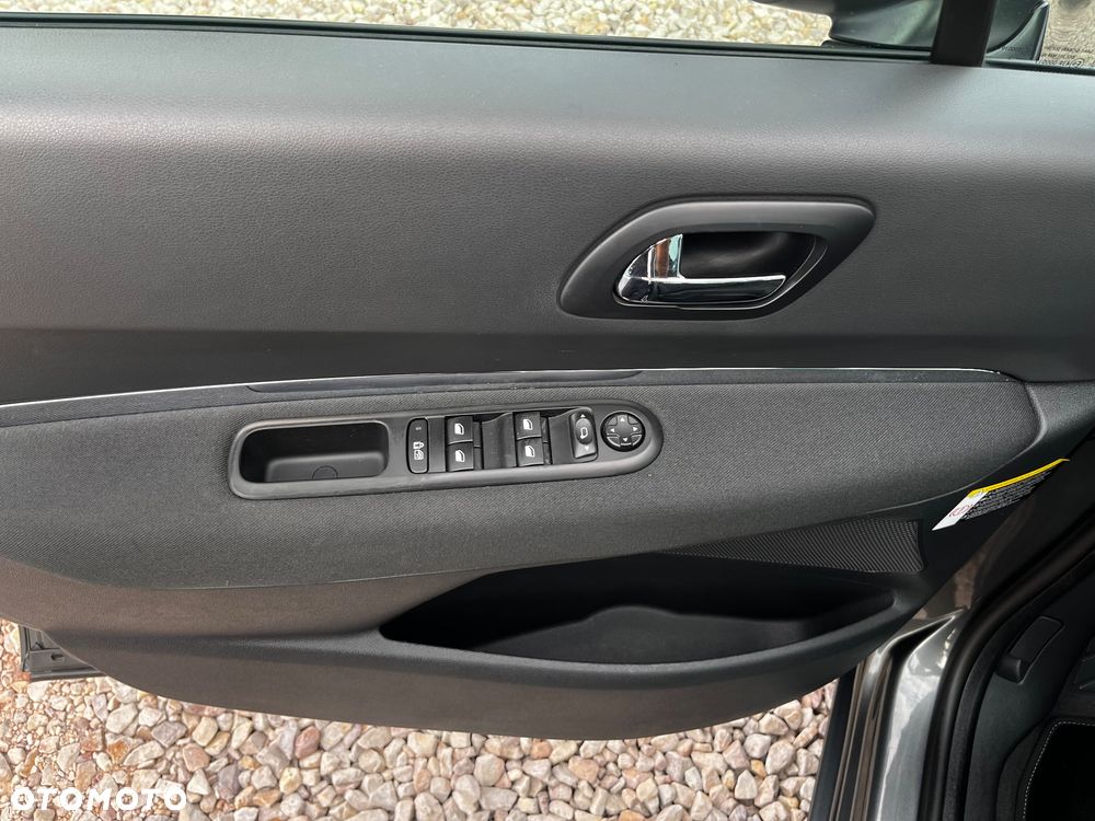 Peugeot 5008 2.0 HDi Allure - 18