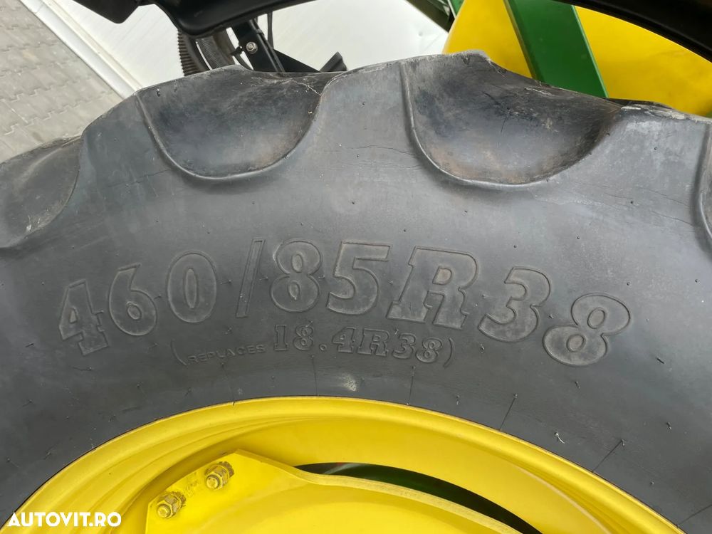 John Deere 840 - 3