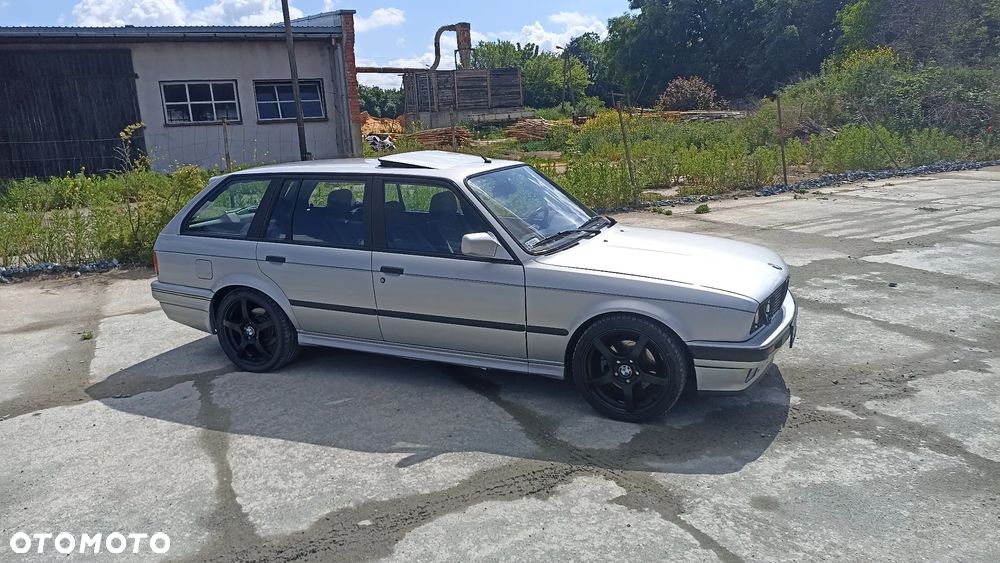 BMW Seria 3 325i - 5