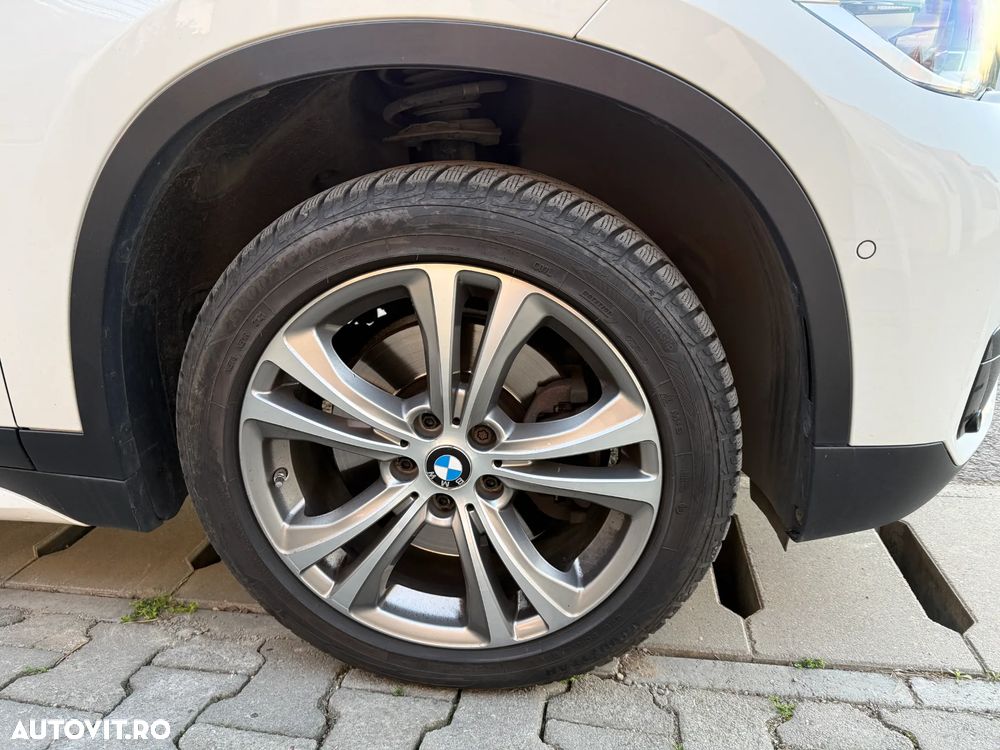BMW X1 xDrive20i Aut. - 17