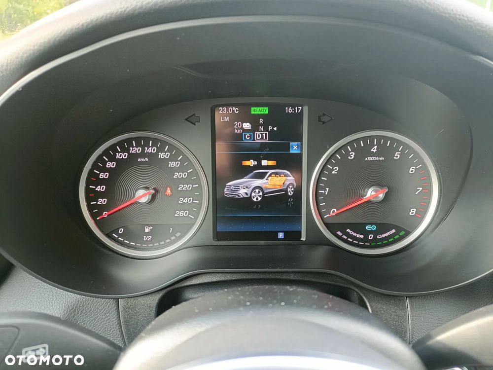 Mercedes-Benz GLC - 34