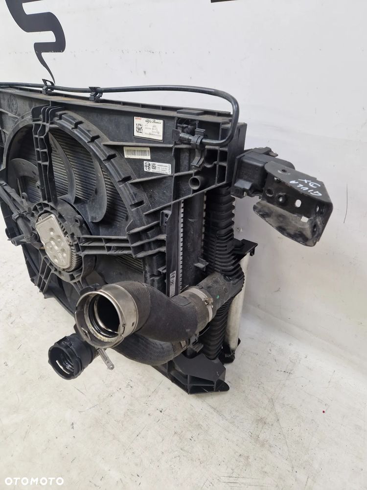 Chłodnica chłodnice wentylator komplet Alfa Romeo Giulia 2.2 - 5