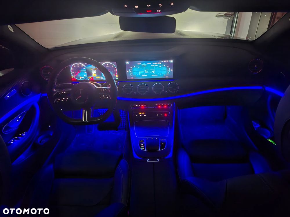 Mercedes-Benz Klasa E 220 d 4-Matic AMG - 12