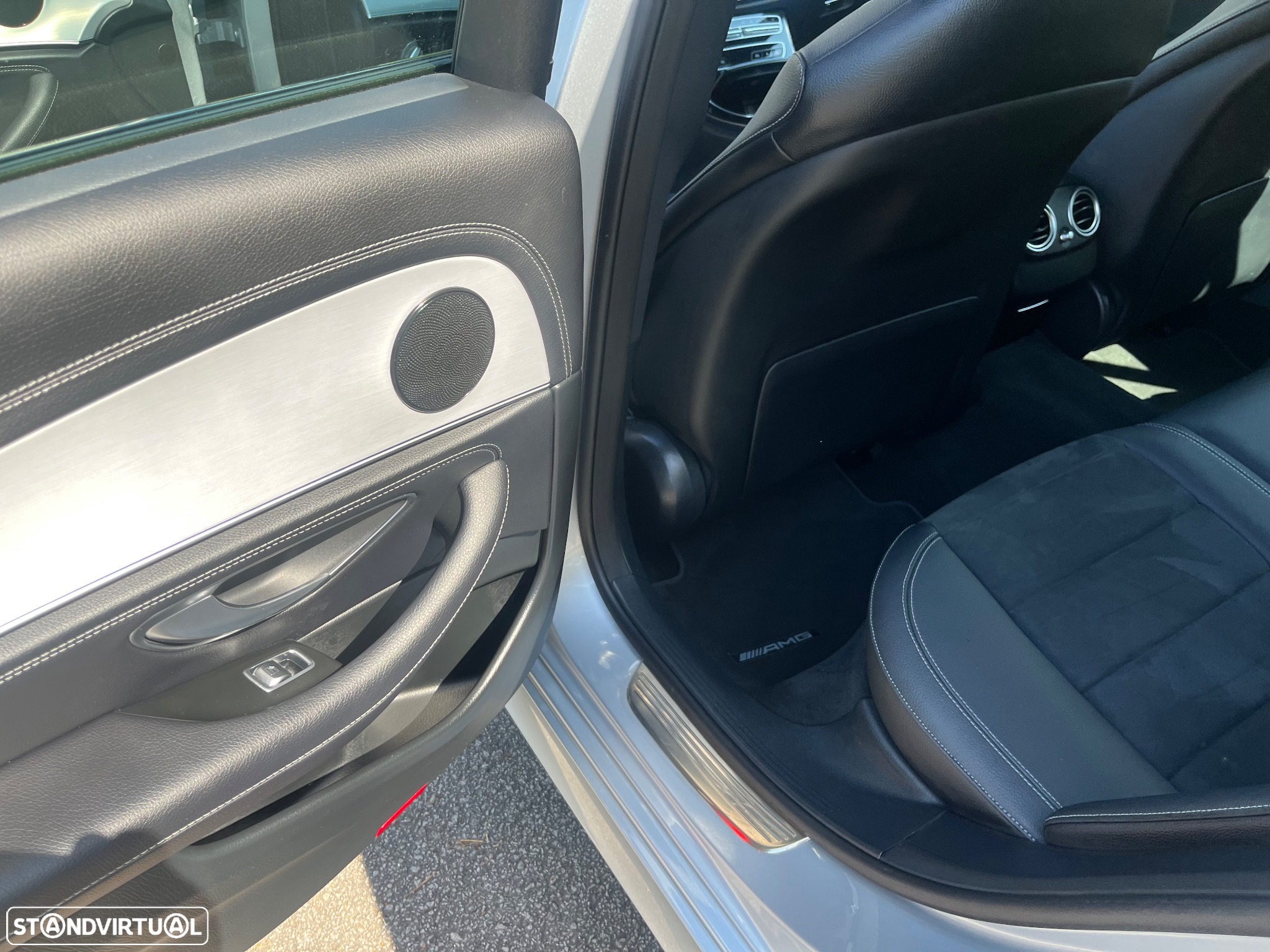 Mercedes-Benz E 300 T 9G-TRONIC AMG Line - 11