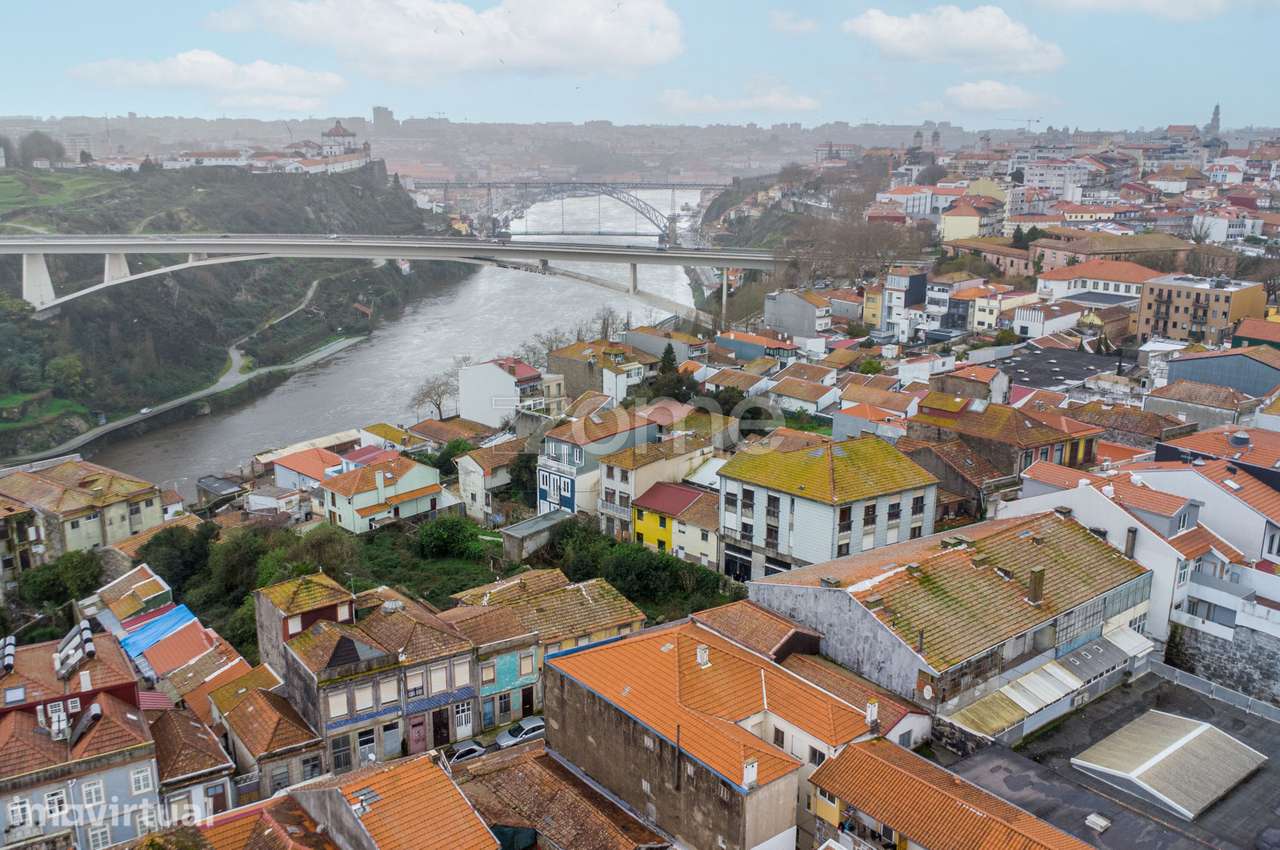 Prédio com logradouro e vista rio na Rua de São Victor - Bonfim, Po... - Grande imagem: 5/18