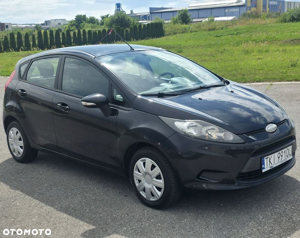 Ford Fiesta - 2