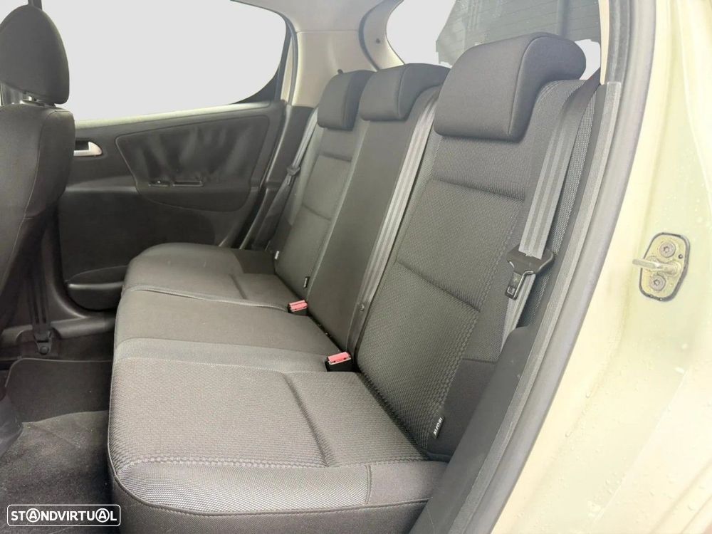 Peugeot 207 1.4 HDi Sport — fotografia 11