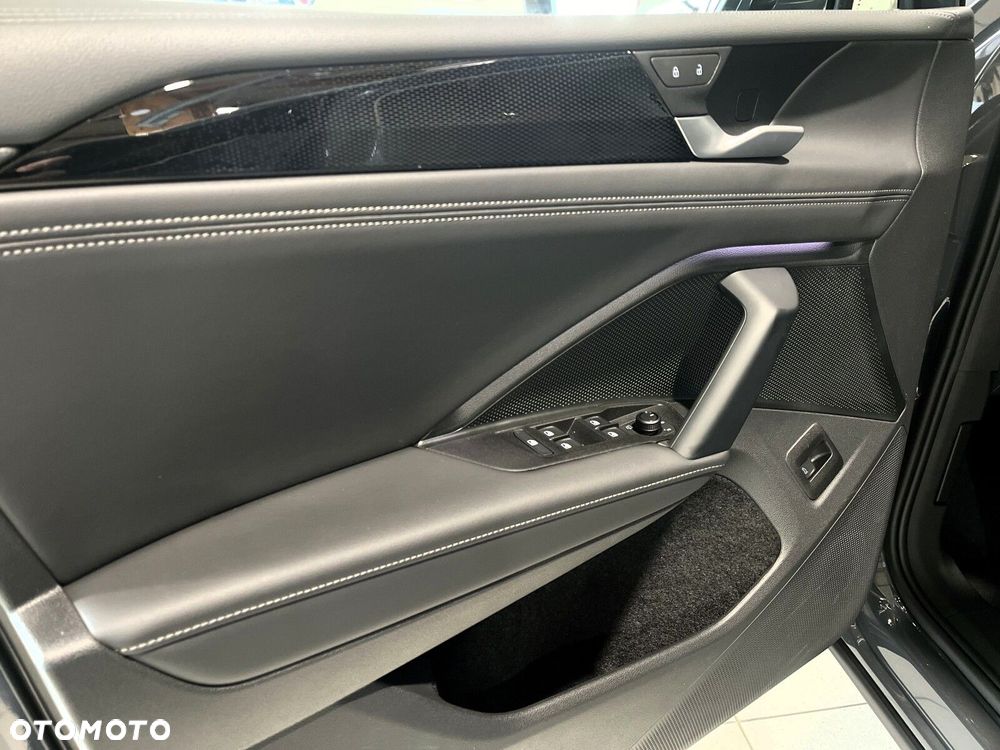 Volkswagen Tiguan - 11