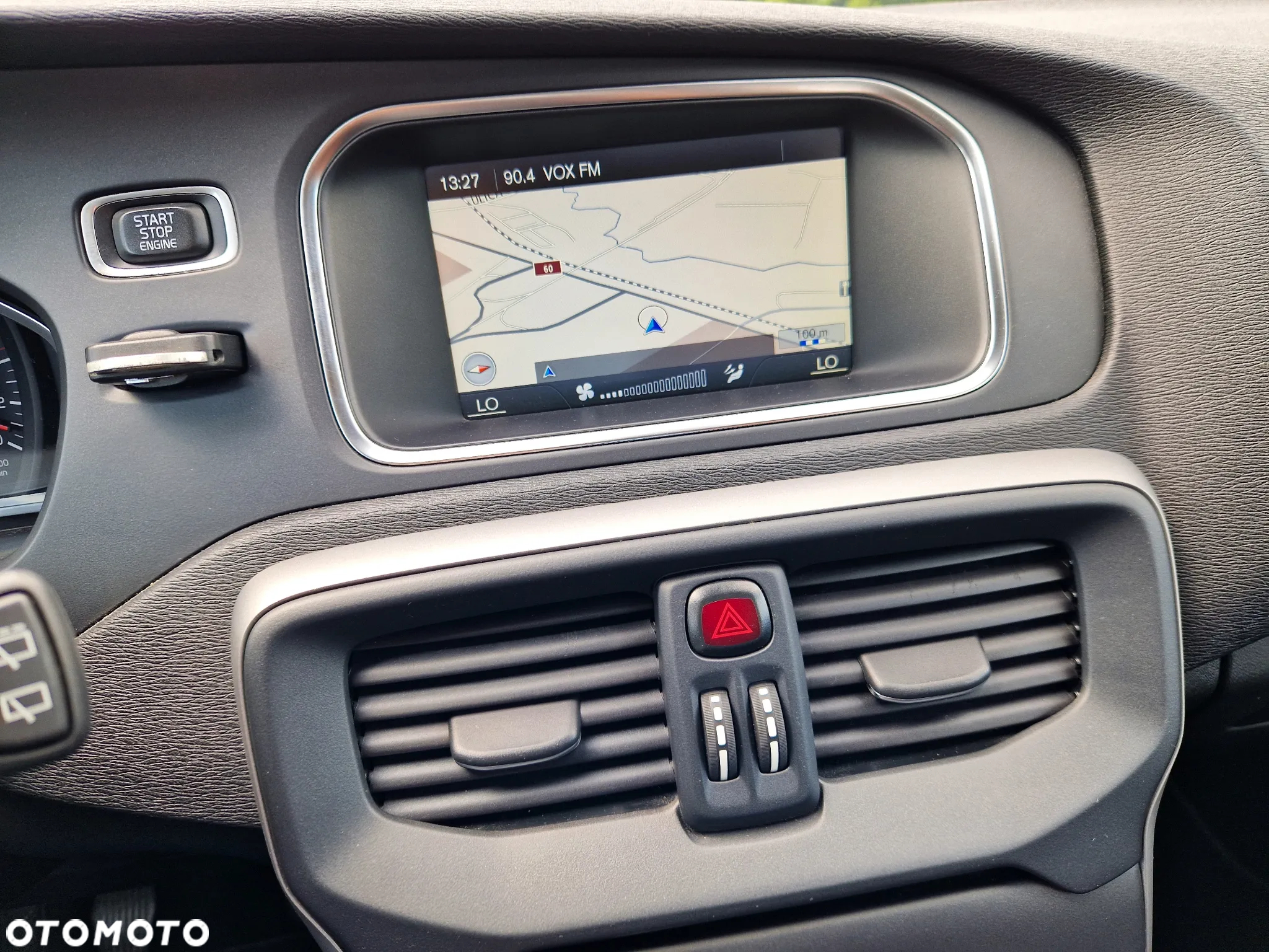 Volvo V40 D2 Momentum - 30