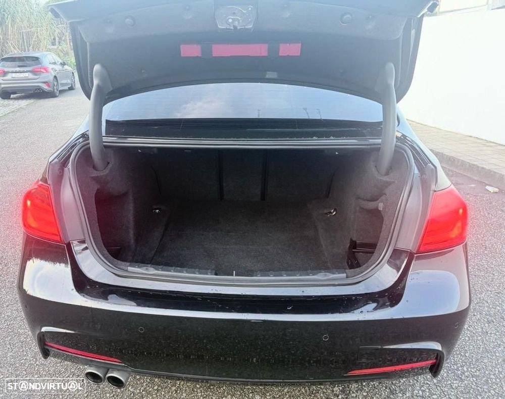 BMW 318 d Pack M Shadow - 23