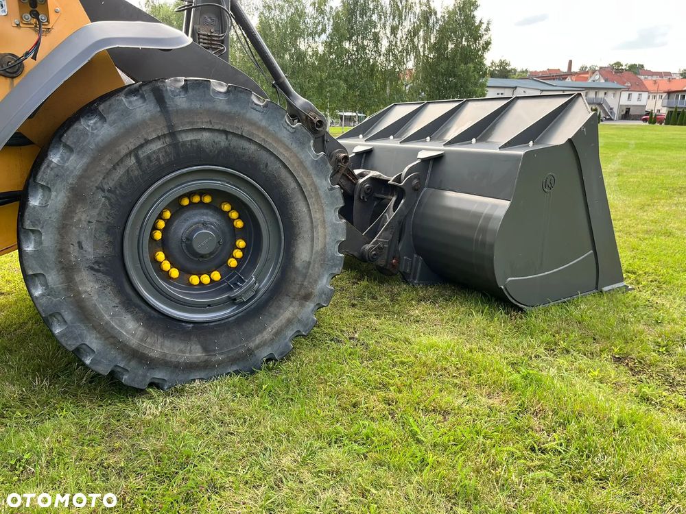 Volvo L120H - 32