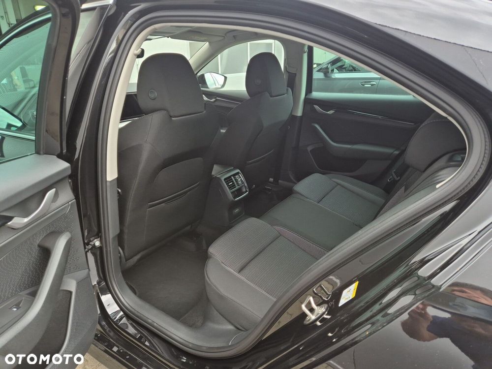 Skoda Octavia 1.5 TSI mHEV Drive Selection DSG - 14