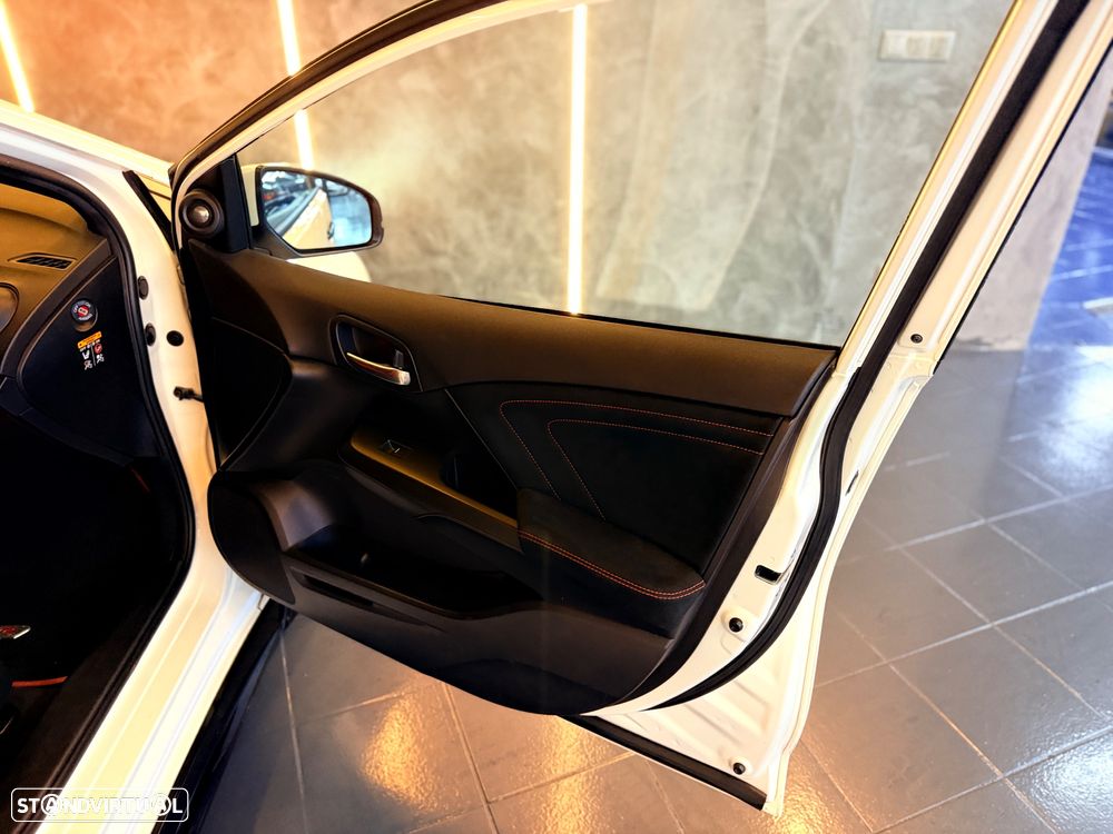 Honda Civic 2.0 VTEC Turbo Type R GT - 30