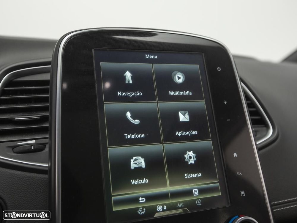 Renault Scénic - 22