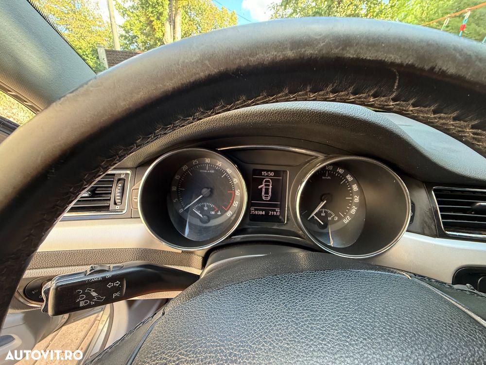 Skoda Superb 1.6 TDI GreenLine - 7