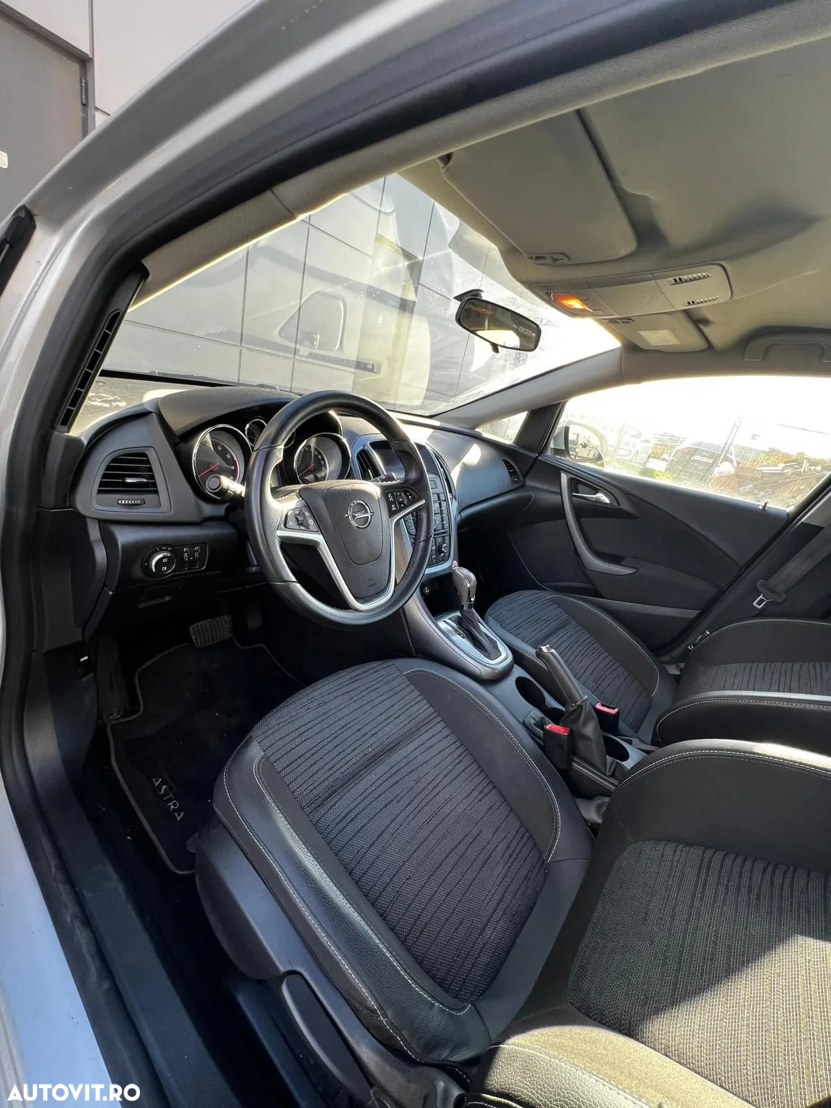 Opel Astra 1.6 TWINPORT ECOTEC Aut. Enjoy - 2
