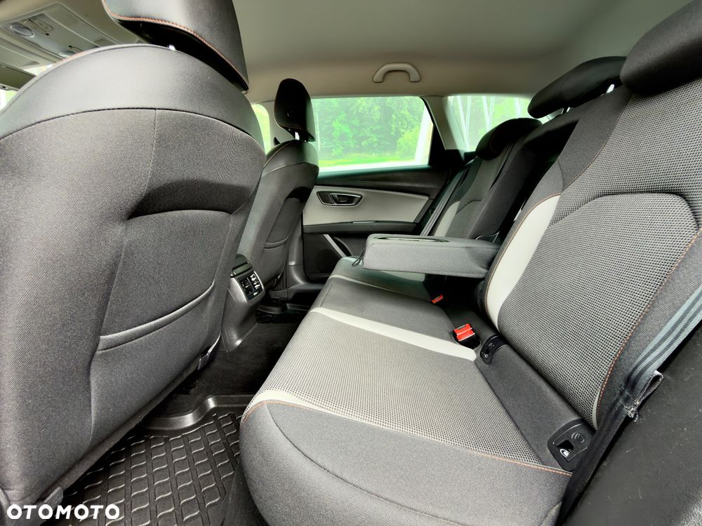 Seat Leon 2.0 TDI DPF DSG Xcellence - 28