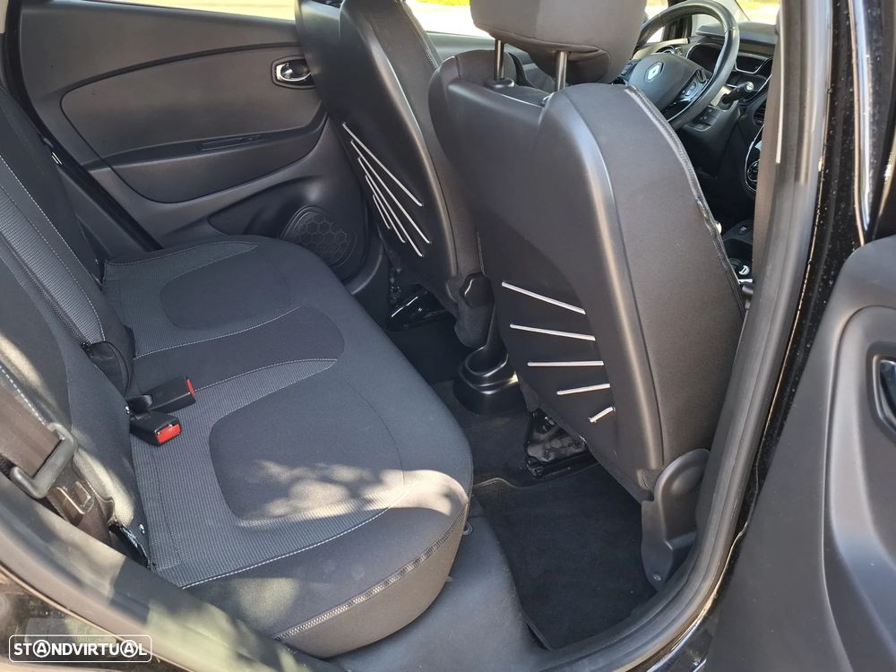 Renault Captur 1.5 dCi - 11