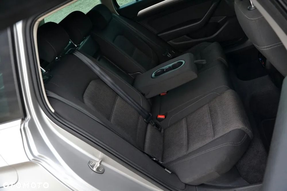 Volkswagen Passat Variant 1.8 TSI BMT Comfortline DSG - 15