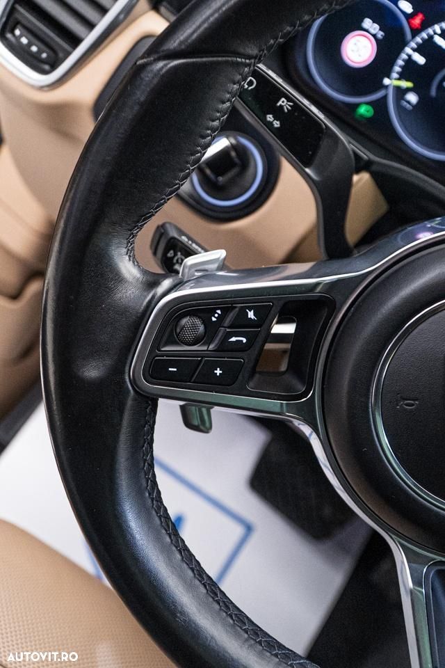 Porsche Cayenne E-Hybrid Tiptronic S Platinum Edition - 33