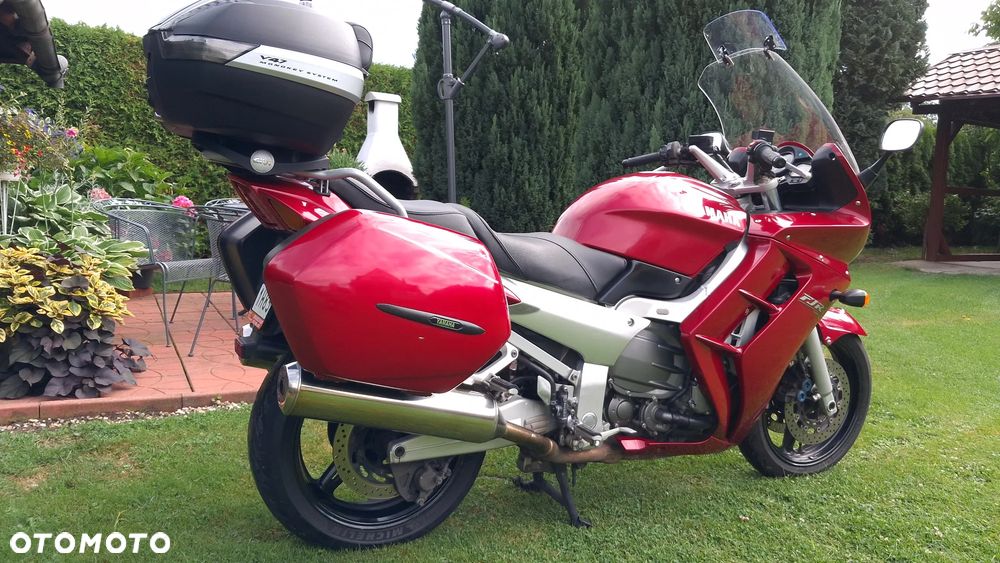 Yamaha FJR - 27