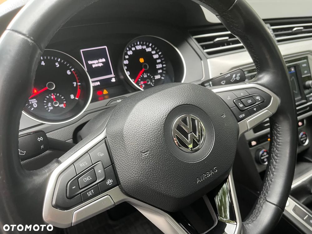 Volkswagen Passat 1.5 TSI EVO Essence - 23