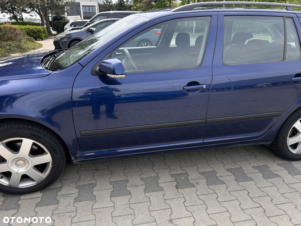 Skoda Octavia 2.0 TDI DPF Elegance - 4