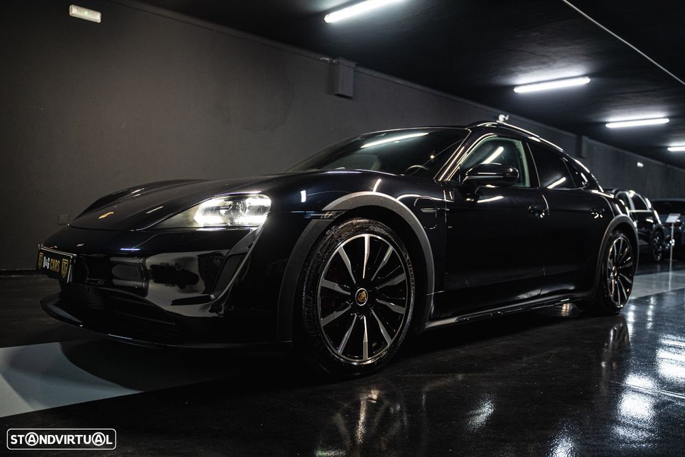 Porsche Taycan Cross Turismo 4S - 5