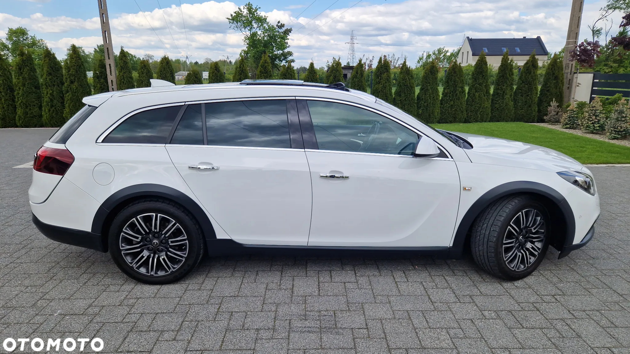 Opel Insignia Country Tourer 2.0 Diesel 4x4 Exclusive - 32