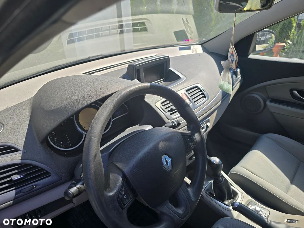 Renault Megane 1.5 dCi Authentique - 12