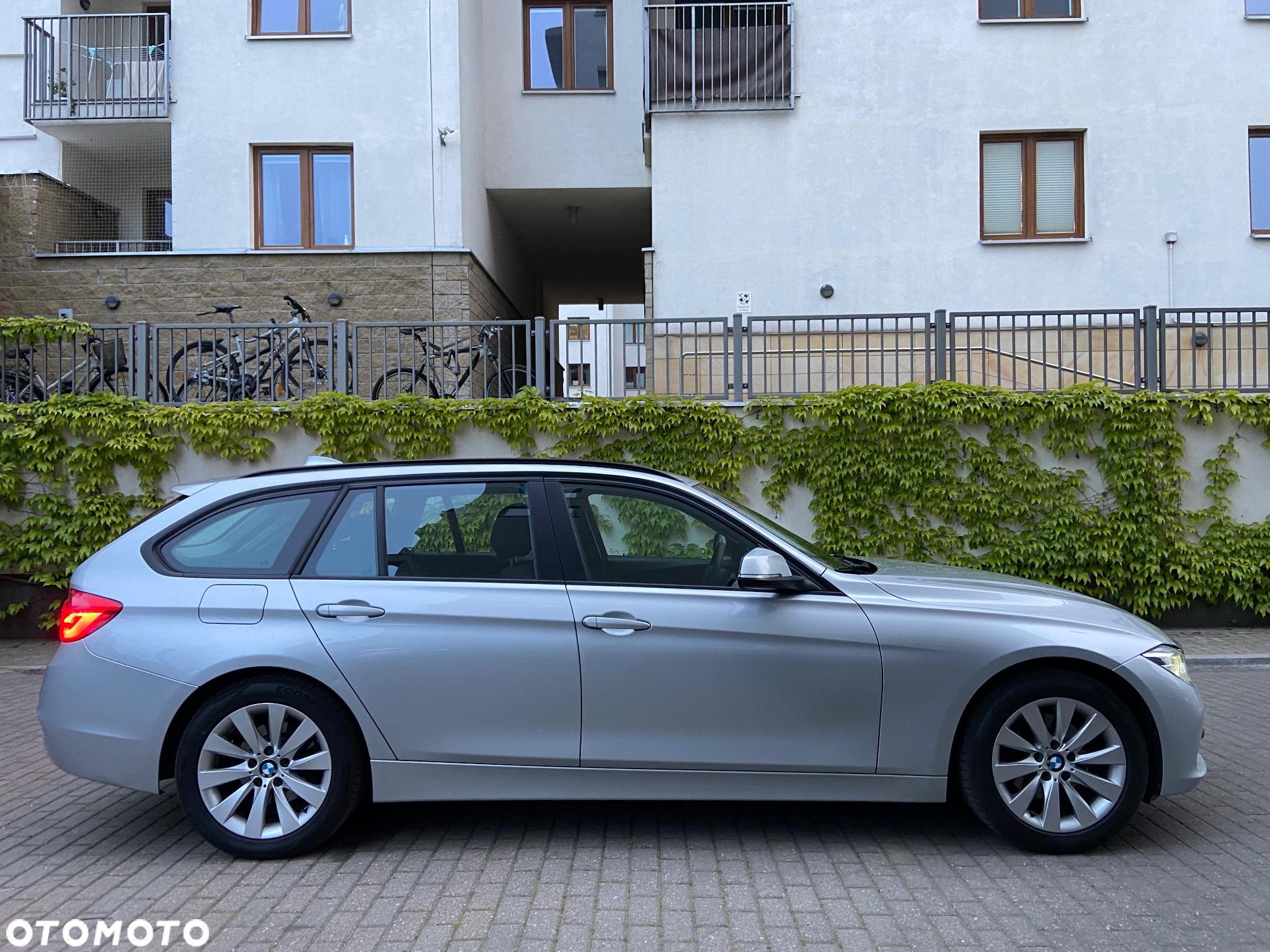 BMW Seria 3 320d Luxury Line sport - 3