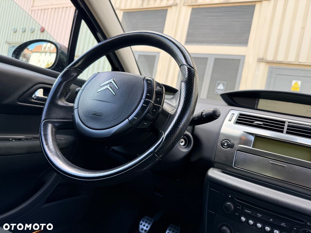 Citroën C4 2.0 16V VTR Plus - 27