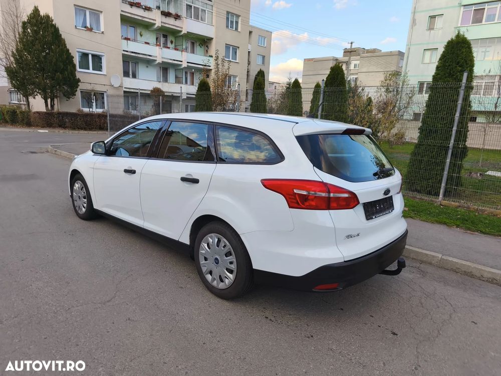 Ford Focus 1.0 EcoBoost Connected - 4