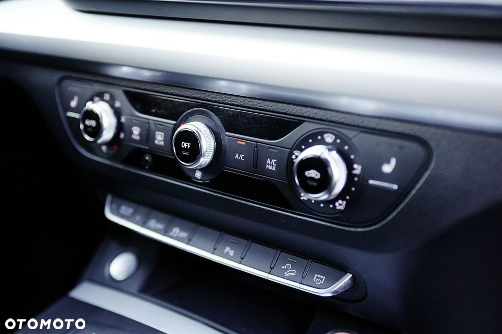 Audi Q5 45 TFSI mHEV Quattro S tronic - 32