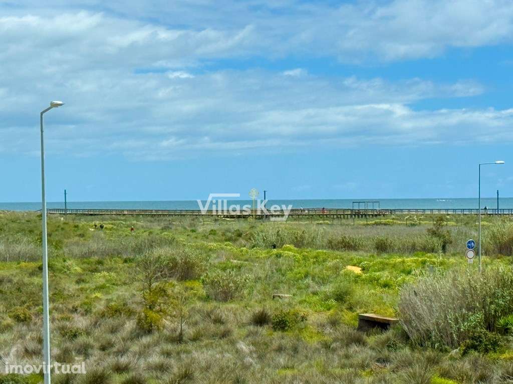 Apartamento T3 com vista mar e piscina para venda junto à praia em ... - Grande imagem: 2/8