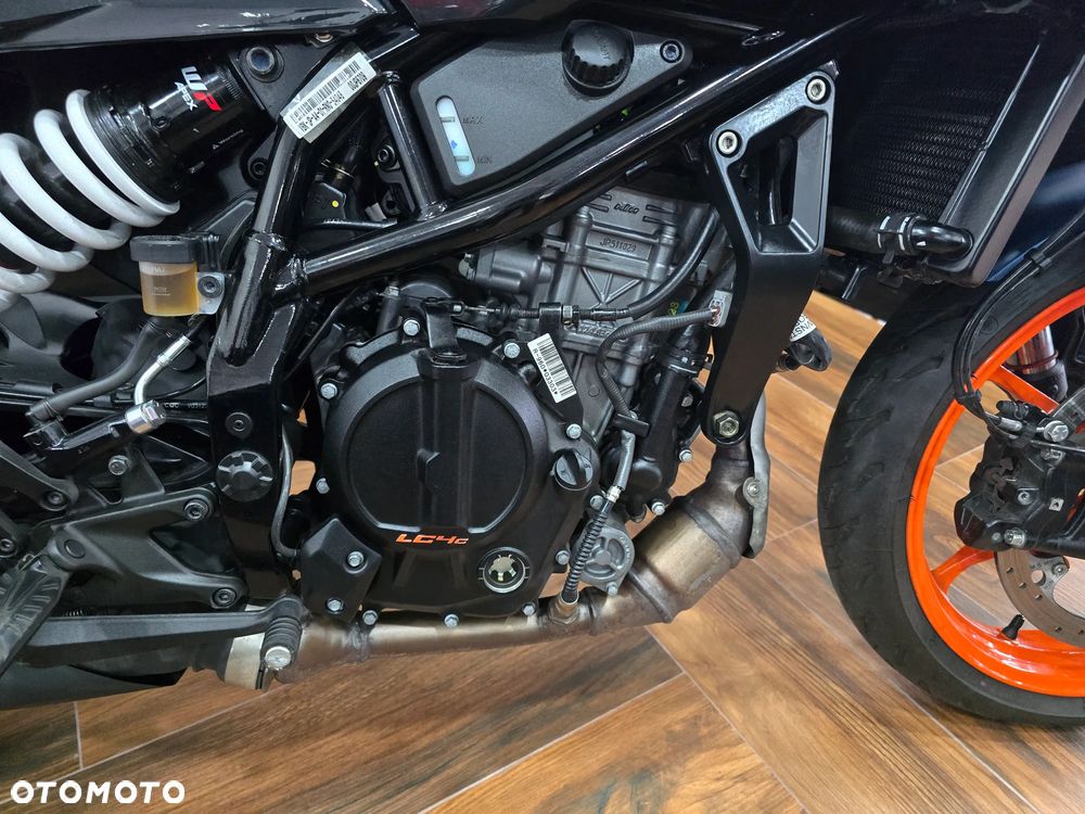 KTM Duke - 22