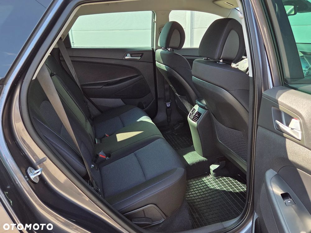 Hyundai Tucson blue 1.7 CRDi 2WD DCT Advantage - 35