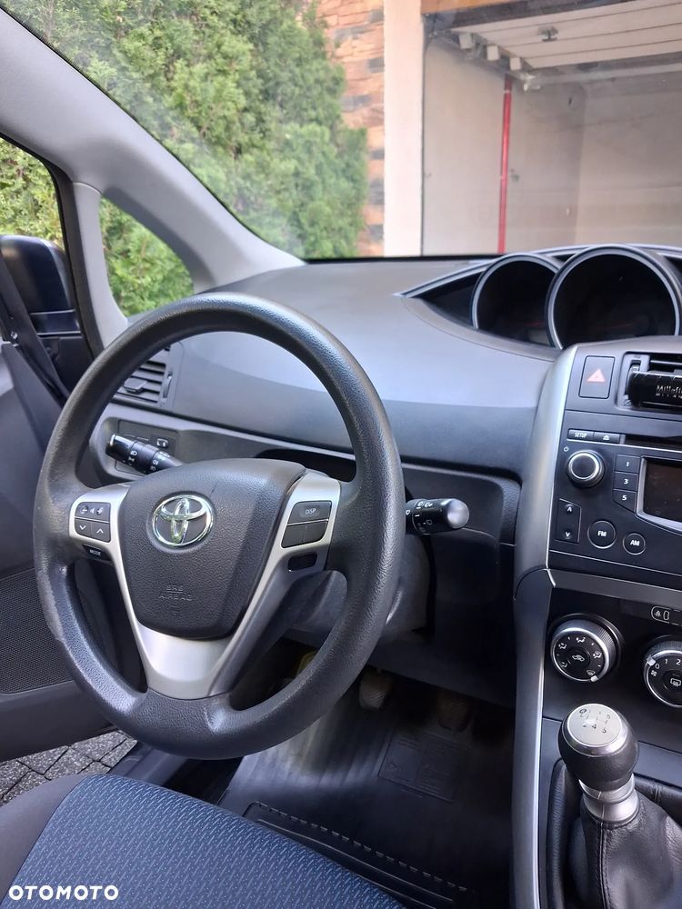 Toyota Verso - 17