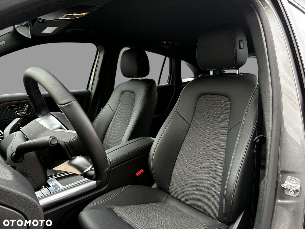 Mercedes-Benz GLA 200 d Progressive 8G-DCT - 10