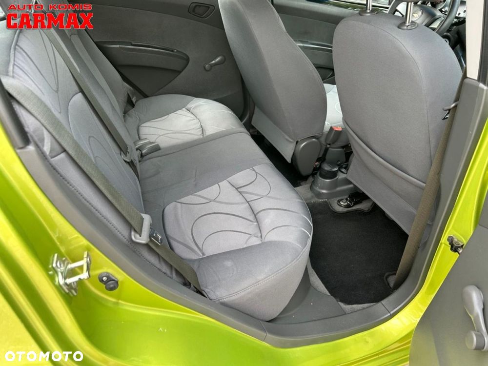 Chevrolet Spark - 17
