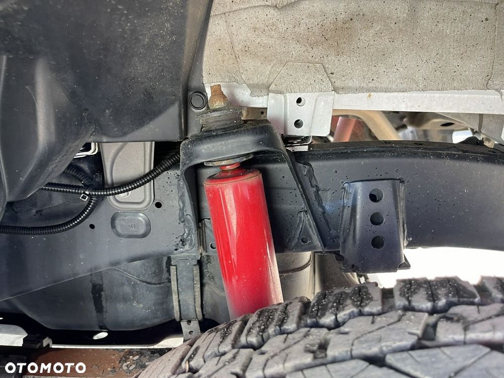 Toyota Hilux 4x4 Double Cab Autm GR Sport - 25